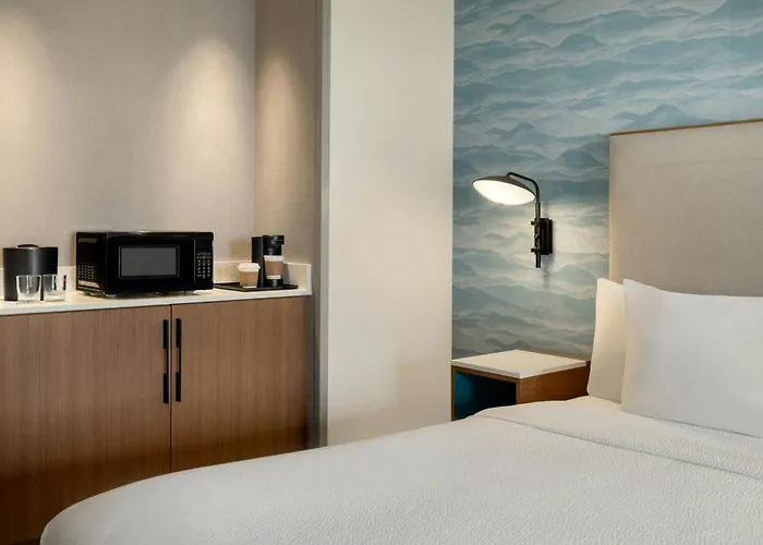 Courtyard By Marriott Ocean Oceanfront
