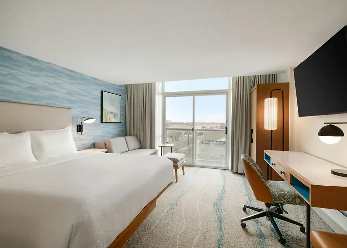 Courtyard By Marriott Ocean Oceanfront 4*