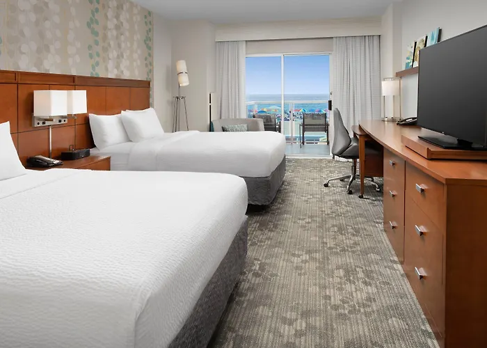 Courtyard By Marriott Ocean Oceanfront Hotel 4*