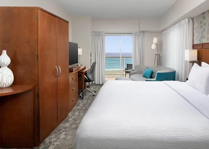 Courtyard By Marriott Ocean Oceanfront 4*