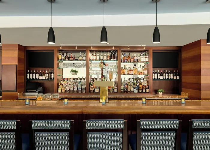 Courtyard By Marriott Ocean Oceanfront