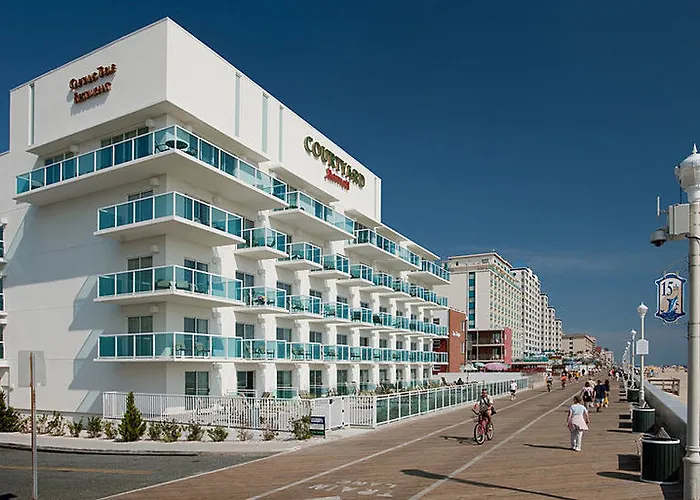 Courtyard By Marriott Ocean Oceanfront